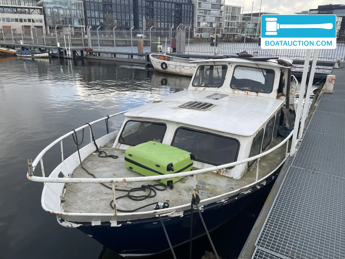 foto: 13 Motorboat 950