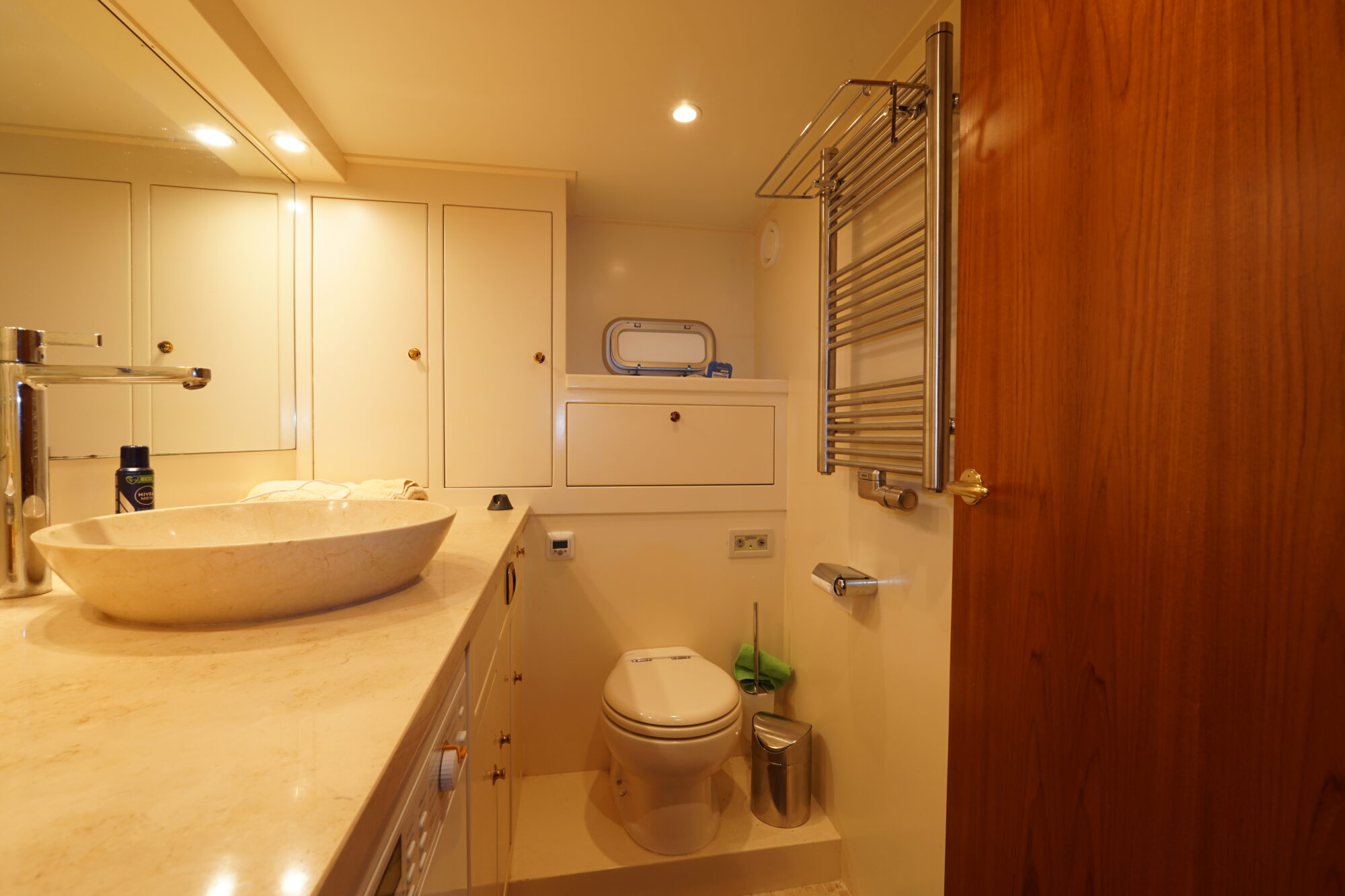 foto: 113 Super van Craft Super van Craft 14.80 Cabrio Stabilizers