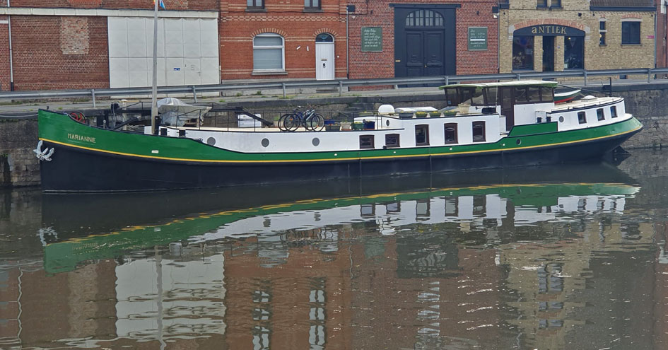 foto: 74 Katwijker 26.13 Varend Woonschip met CBB