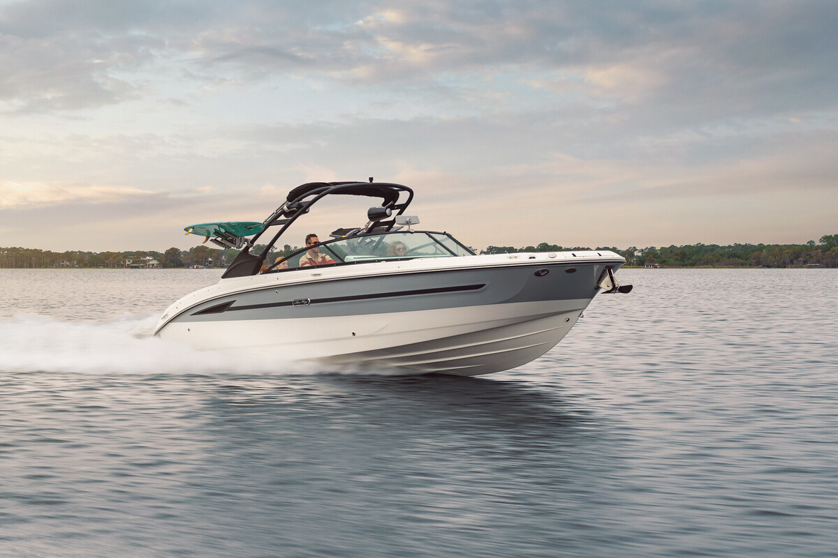 foto: 77 Sea Ray SDX 270 Surf