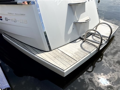 foto: 21 Corsiva 690 Tender