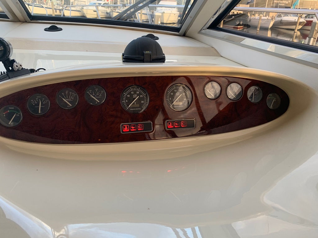 foto: 28 Princess Princess 440 FLY