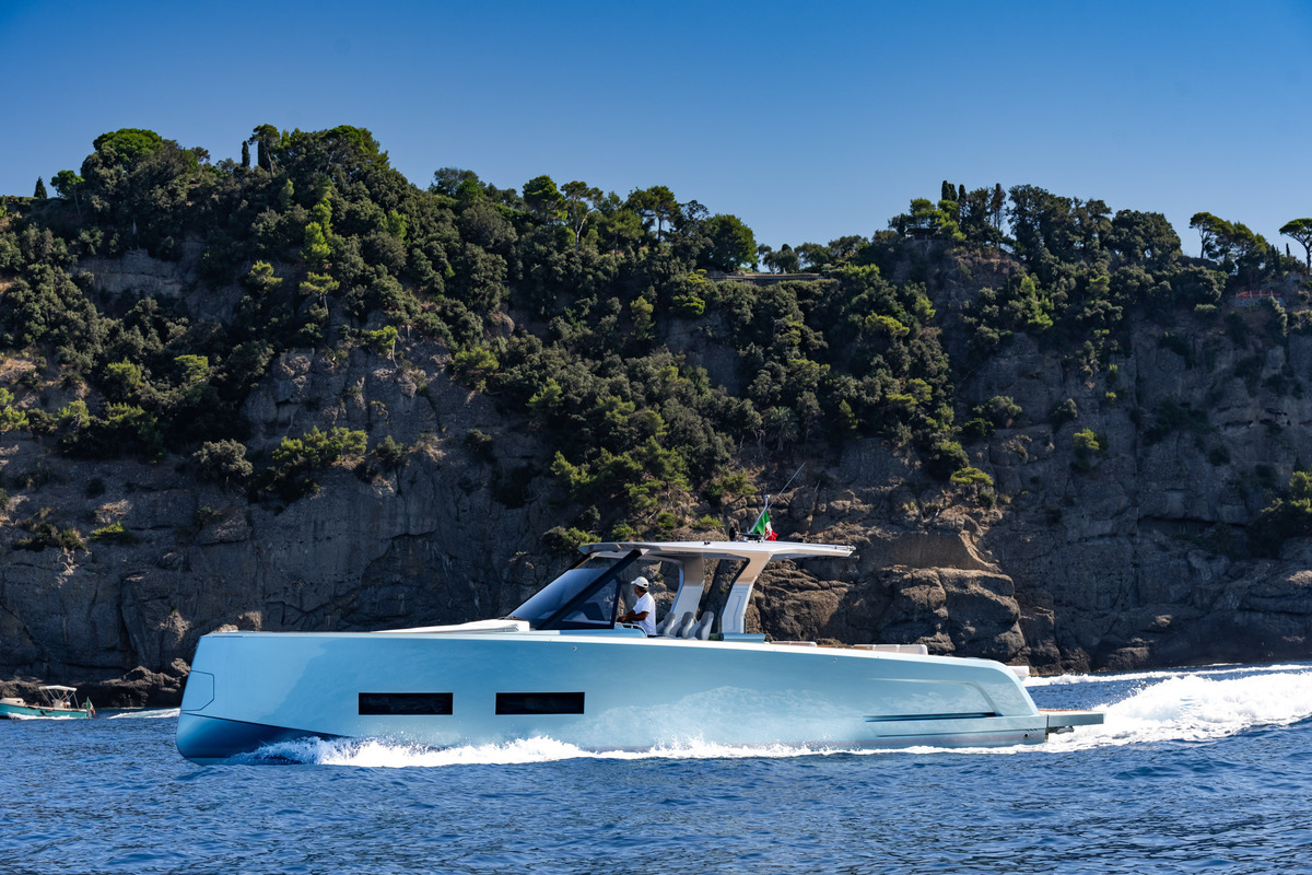 foto: 63 PARDO YACHTS 43  ON STOCK