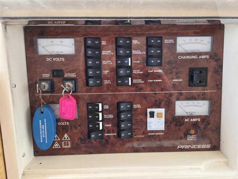 foto: 29 Princess 420 Fly