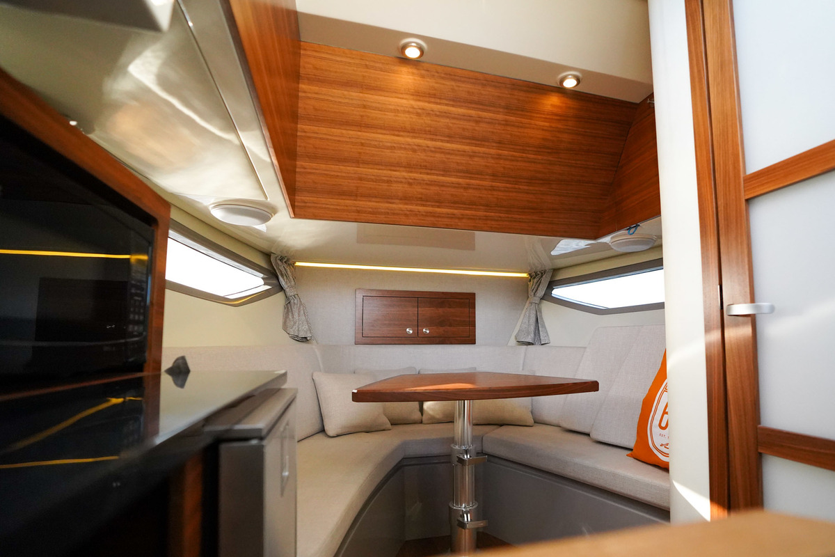 foto: 74 Sea Ray Sundancer 290
