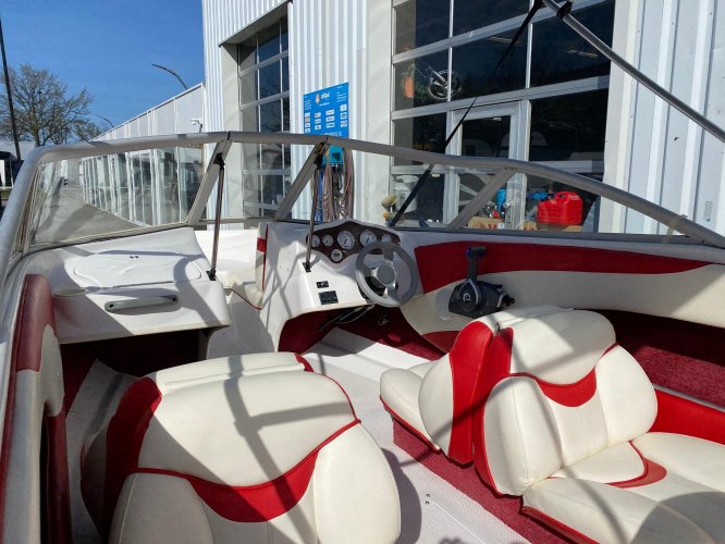 foto: 19 Nash 630 HQ Open