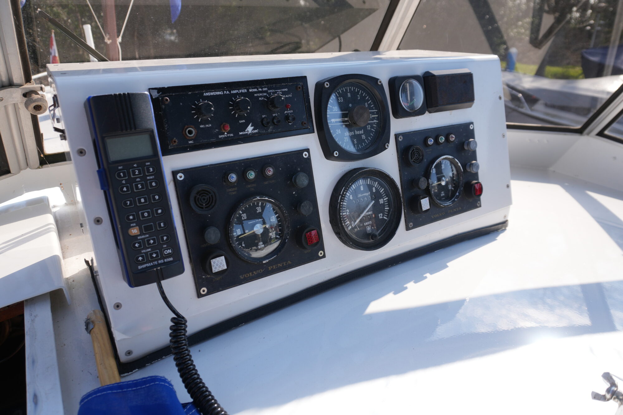 foto: 81 Curtevenne Curtevenne 10.50 AK Cabrio