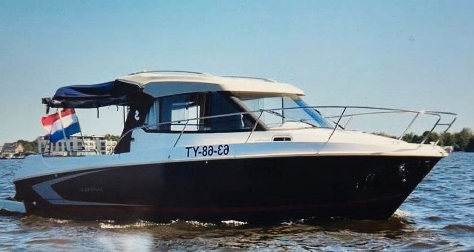 Beneteau Antares  