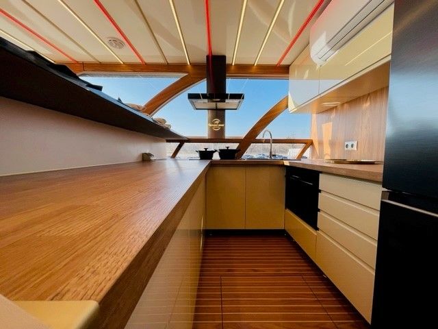 Houseboat Holiday HB 39 Elektrisch En Hybride + Sauna