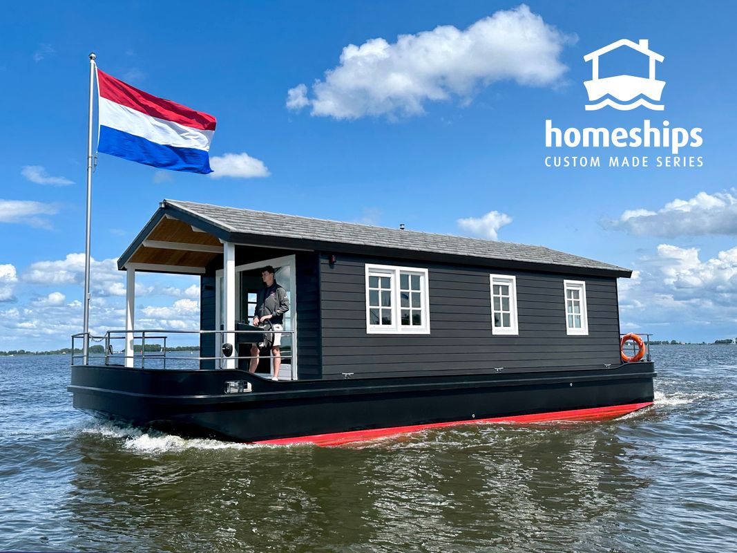 HOMESHIP VaarChalet 1250D Luxe Houseboat hoofdfoto: 1