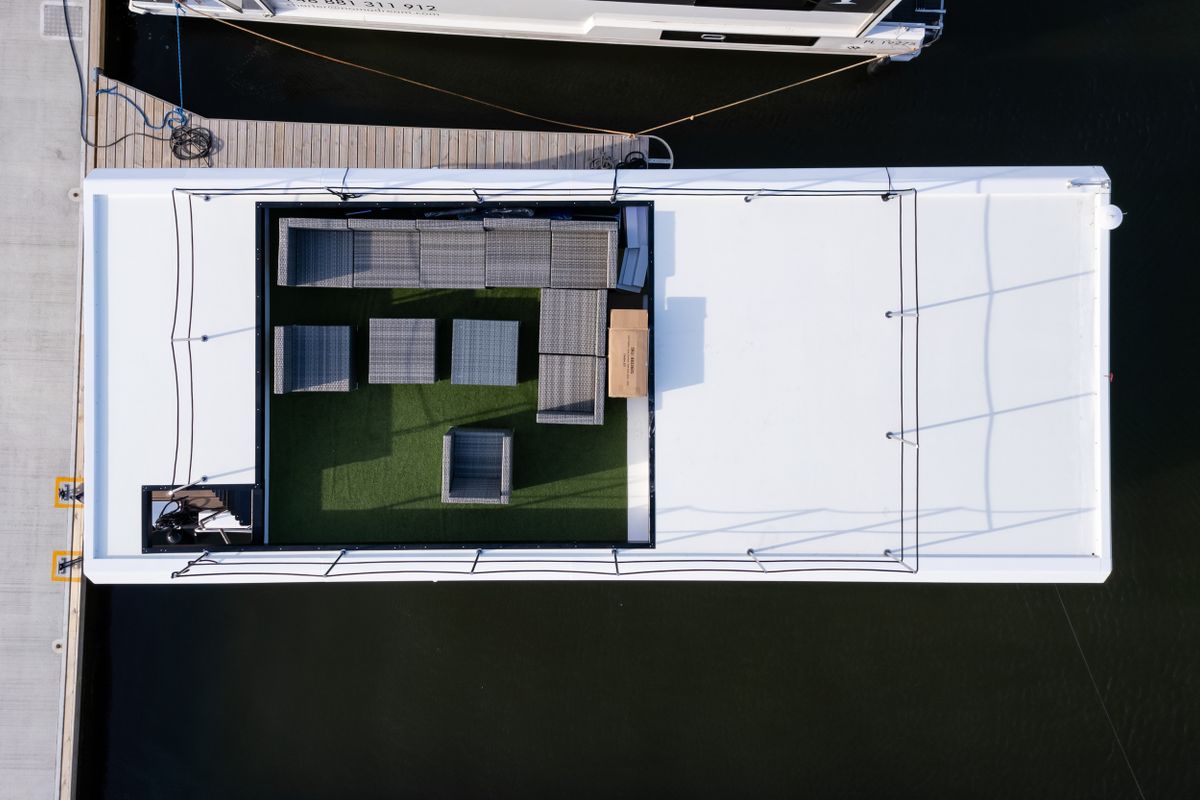 Nomadream Cat-House 1200 Double Decker Houseboat foto: 10