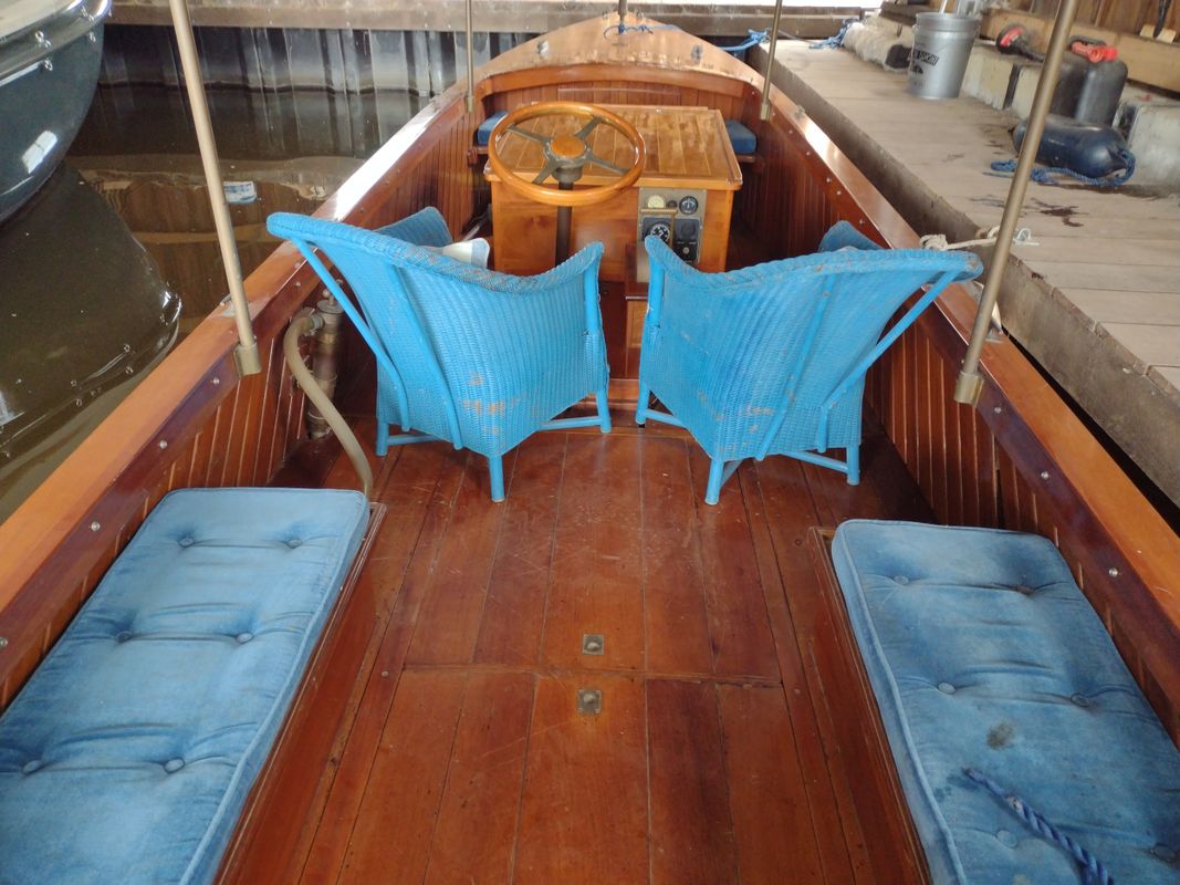 Custom Notarisboot Thames Beavertail 9.65 foto: 18