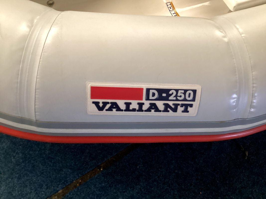 Valiant D-250 foto: 9