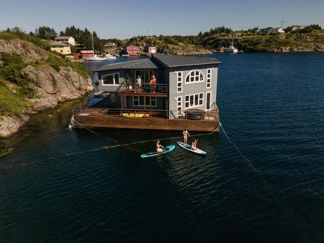 Grey Floating House Houseboat foto: 8